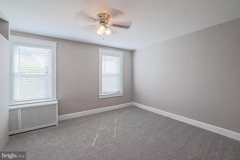 Bedroom - 2117 Park Ave, Baltimore, MD 21217 photo 4 of 5