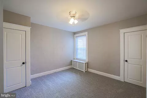 Bedroom - 2117 Park Ave, Baltimore, MD 21217 photo 2 of 5