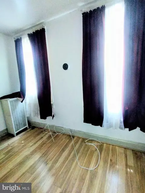 Bedroom - 11 S Wickham Rd, Baltimore, MD 21229 photo 1 of 1