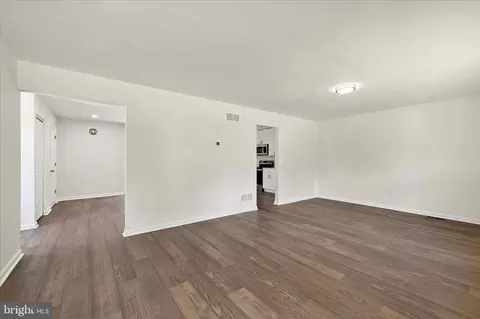 Entry Way - 5516 Ritter Ave, Baltimore, MD 21206 photo 1 of 4