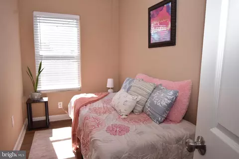 Bedroom - 3803 Lewin Ave, Baltimore, MD 21215 photo 4 of 5