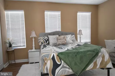 Bedroom - 3803 Lewin Ave, Baltimore, MD 21215 photo 2 of 5