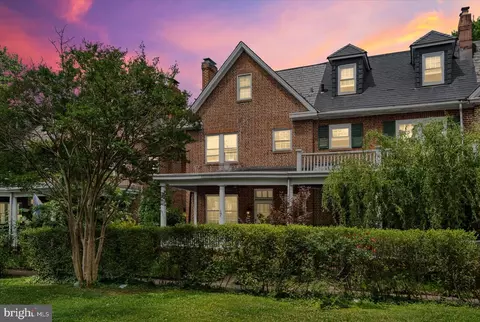 7 York Ct, Baltimore, MD 21218