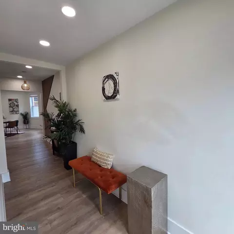 Entry Way - 2918 E Cold Spring Ln, Baltimore, MD 21214 photo 1 of 18