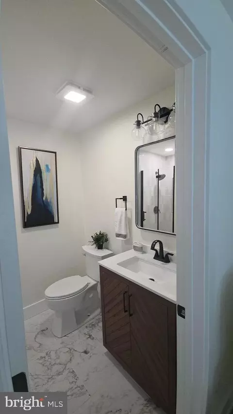 Bath - 2918 E Cold Spring Ln, Baltimore, MD 21214 photo 5 of 5