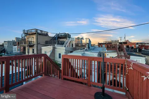 Exterior - 923 S Decker Ave, Baltimore, MD 21224 photo 7 of 7