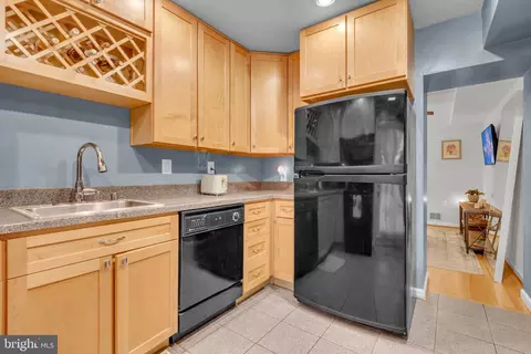 Kitchen - 923 S Decker Ave, Baltimore, MD 21224 photo 3 of 3