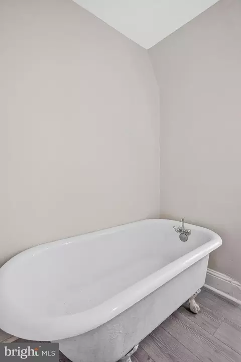 Entry Way - 2413 Madison Ave, Baltimore, MD 21217 photo 1 of 1