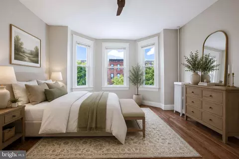 Bedroom - 2413 Madison Ave, Baltimore, MD 21217 photo 1 of 2