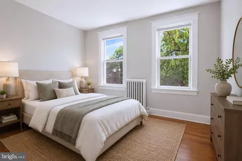 Bedroom - 2413 Madison Ave, Baltimore, MD 21217 photo 2 of 2