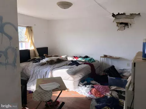 726 E 23rd St, Baltimore, MD 21218 photo 3