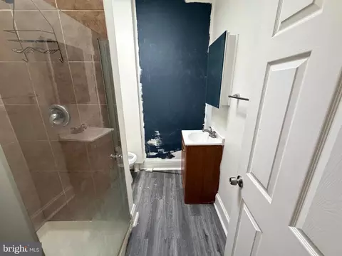 Bath - 4128 Eierman Ave, Baltimore, MD 21206 photo 1 of 1