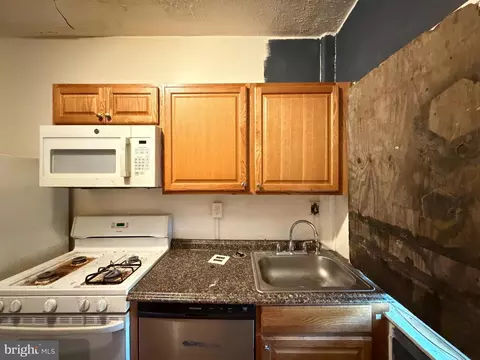 Kitchen - 4128 Eierman Ave, Baltimore, MD 21206 photo 2 of 2