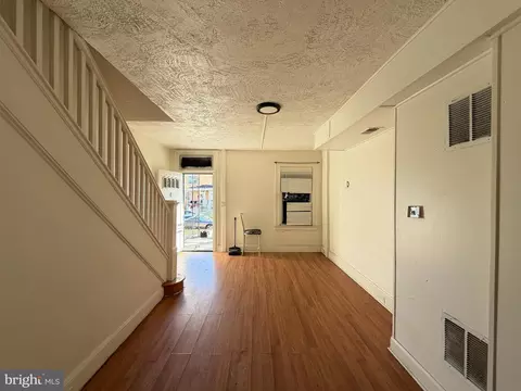 Living - 4128 Eierman Ave, Baltimore, MD 21206 photo 2 of 3