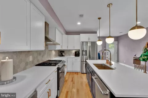Kitchen - 624 W 33rd St, Baltimore, MD 21211 photo 3 of 6