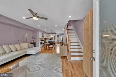 Entry Way - 624 W 33rd St, Baltimore, MD 21211 photo 1 of 7