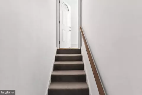 Entry Way - 1927 E Baltimore St, Baltimore, MD 21231 photo 8 of 9