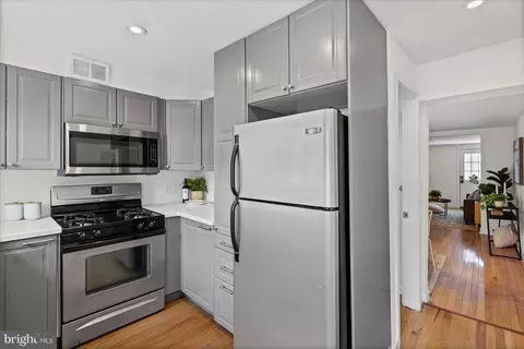 Entry Way - 1504 William St, Baltimore, MD 21230 photo 1 of 4