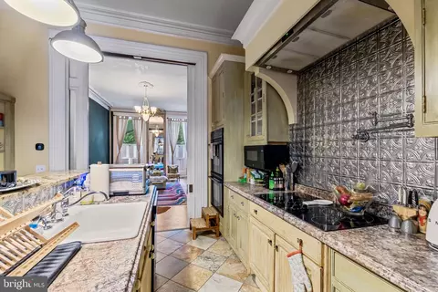 Kitchen - 1210 Eutaw Pl, Baltimore, MD 21217 photo 8 of 13