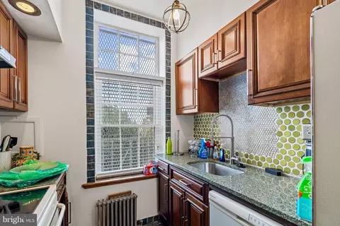 Kitchen - 1210 Eutaw Pl, Baltimore, MD 21217 photo 2 of 13