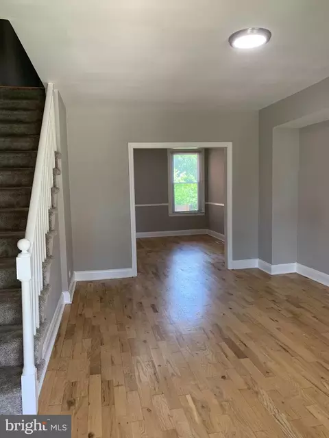 Entry Way - 4320 Berger Ave, Baltimore, MD 21206 photo 2 of 3