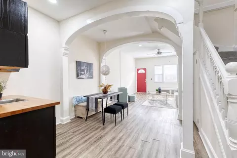 Entry Way - 3522 E Baltimore St, Baltimore, MD 21224 photo 4 of 10
