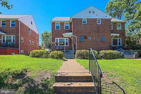 3910 Labyrinth Rd, Baltimore, MD 21215