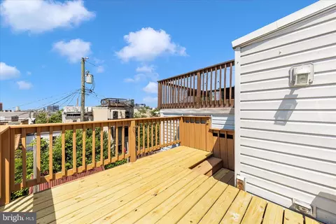 Exterior - 922 S Decker Ave, Baltimore, MD 21224 photo 10 of 10