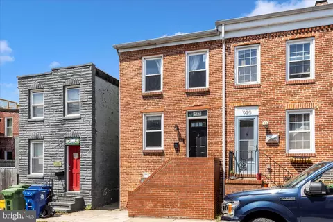 Exterior - 922 S Decker Ave, Baltimore, MD 21224 photo 3 of 10