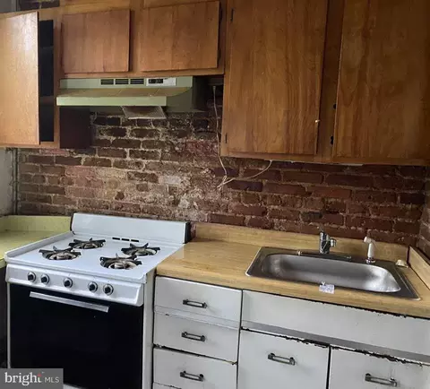 Kitchen - 747 E 36th St, Baltimore, MD 21218 photo 2 of 2