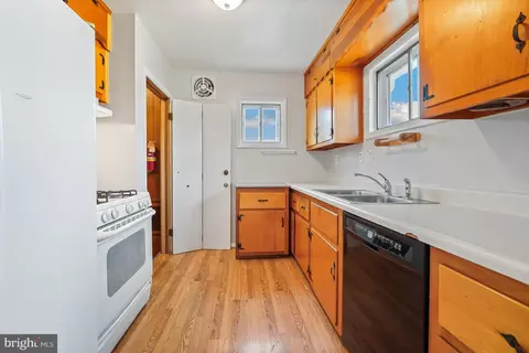 Kitchen - 6216 Mcclean Blvd, Baltimore, MD 21214 photo 1 of 3