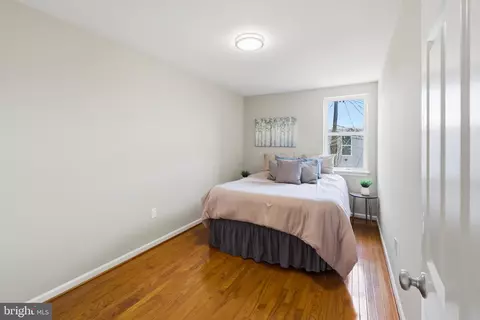 Bedroom - 733 E Preston St, Baltimore, MD 21202 photo 3 of 5