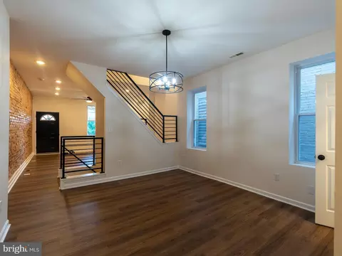 Living - 3010 Baker St, Baltimore, MD 21216 photo 4 of 7