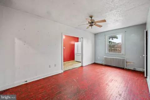 Living - 4140 6th St, Baltimore, MD 21225 photo 2 of 2