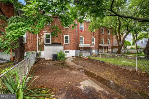Exterior - 4140 6th St, Baltimore, MD 21225 photo 4 of 4