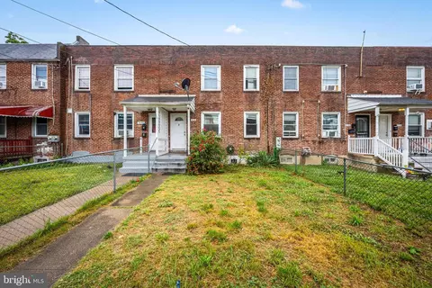 4140 6th St, Baltimore, MD 21225