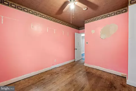 Bedroom - 4140 6th St, Baltimore, MD 21225 photo 6 of 11