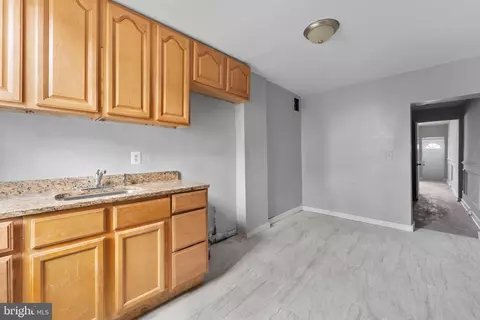 Entry Way - 1706 N Milton Ave, Baltimore, MD 21213 photo 2 of 2