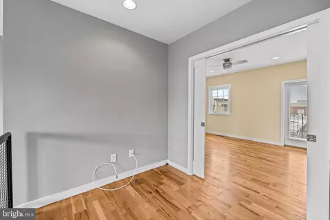 Entry Way - 705 S Durham St, Baltimore, MD 21231 photo 3 of 3