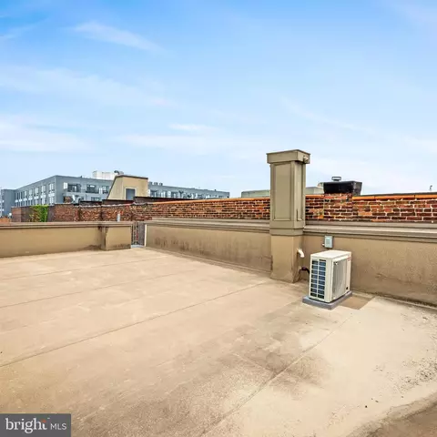 Exterior - 705 S Durham St, Baltimore, MD 21231 photo 3 of 3
