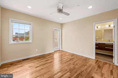 Bedroom - 705 S Durham St, Baltimore, MD 21231 photo 2 of 2