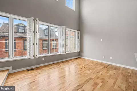 Living - 705 S Durham St, Baltimore, MD 21231 photo 2 of 2