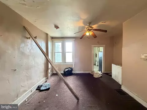 Living - 3833 Beehler Ave, Baltimore, MD 21215 photo 2 of 2