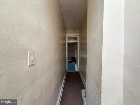 Entry Way - 3833 Beehler Ave, Baltimore, MD 21215 photo 7 of 7