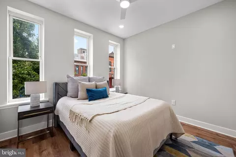 Bedroom - 410 E Fort Ave, Baltimore, MD 21230 photo 4 of 5