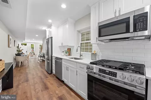 Kitchen - 410 E Fort Ave, Baltimore, MD 21230 photo 1 of 1