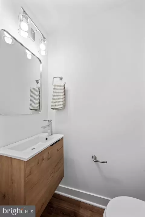 Bath - 410 E Fort Ave, Baltimore, MD 21230 photo 1 of 4