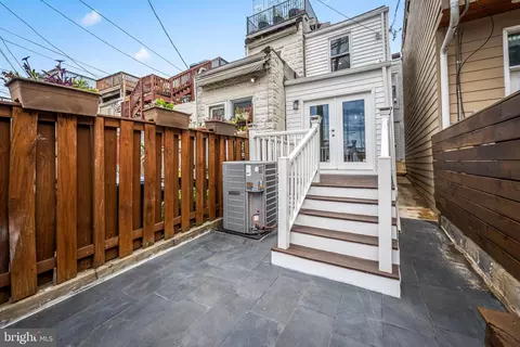 Exterior - 410 E Fort Ave, Baltimore, MD 21230 photo 5 of 5
