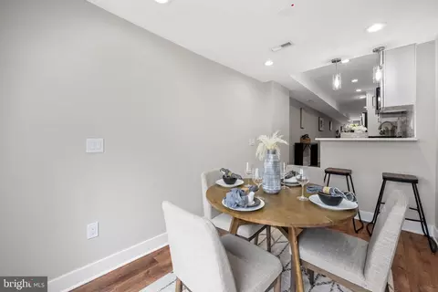 Dining - 410 E Fort Ave, Baltimore, MD 21230 photo 2 of 2