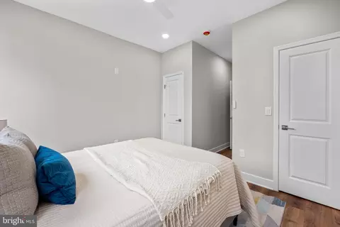 Bedroom - 410 E Fort Ave, Baltimore, MD 21230 photo 5 of 5